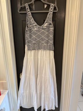 Elan Black & White Sleeveless Knit Bodice Maxi Dress